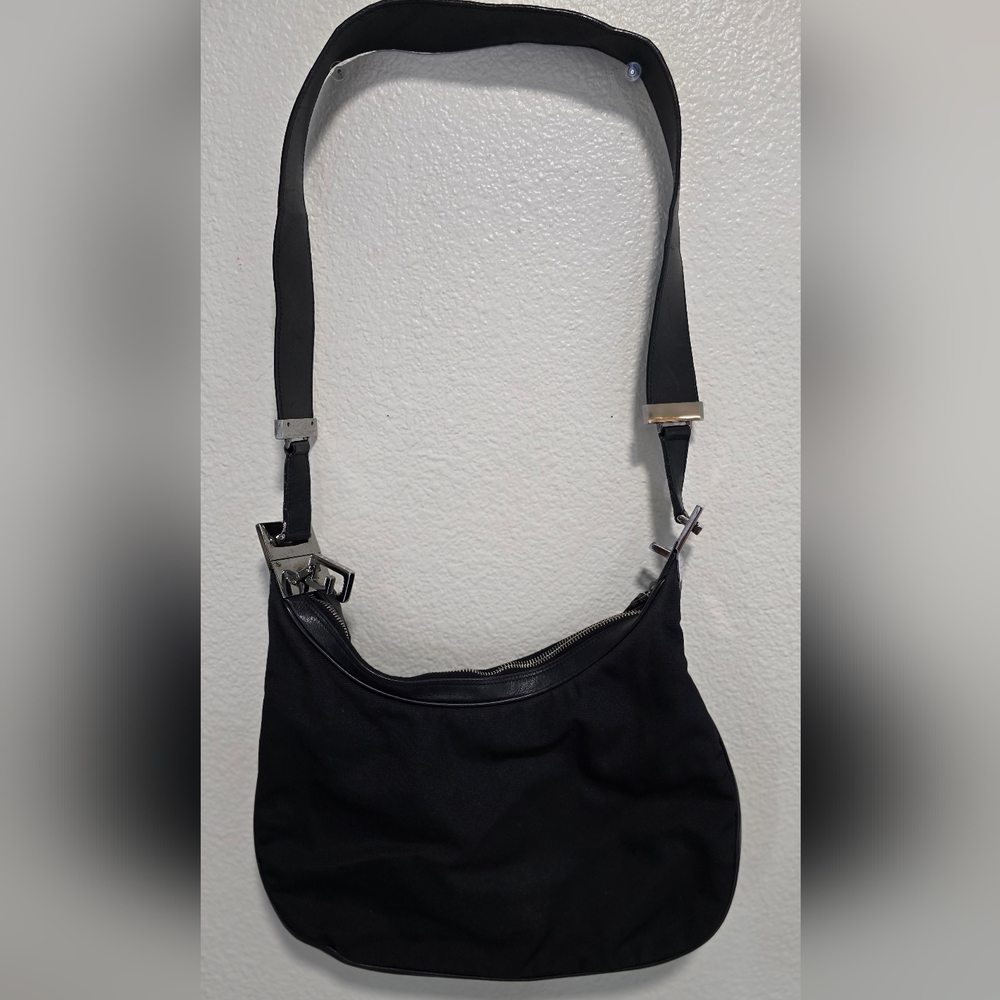 Black Hobo Style Gucci Bag